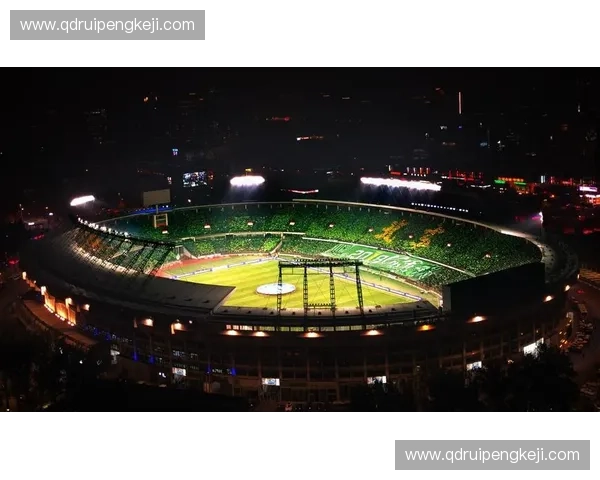 球迷热血沸腾共鸣赛场激情时刻的独家体验揭秘 球迷热血沸腾共鸣赛场激情时刻的独家体验揭秘