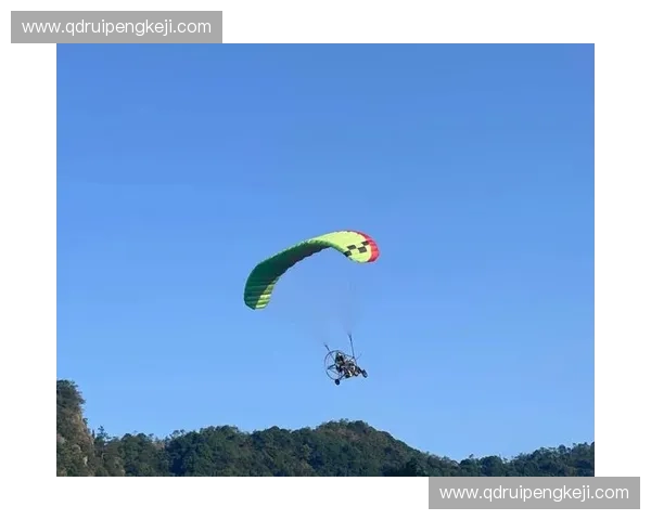 动力伞极限飞行体验与安全操作全解析指南 动力伞极限飞行体验与安全操作全解析指南