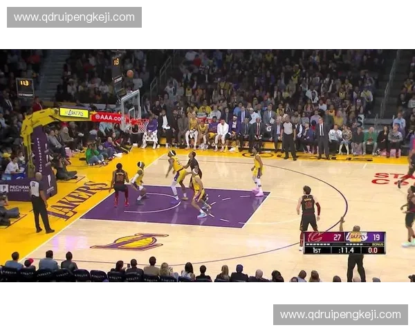 外线投射技术在现代篮球比赛中的应用与战略价值研究